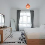 Luxurious 2 Bedroom Apartment With Dubai Mall Fountain View Facing Burj Khalifa